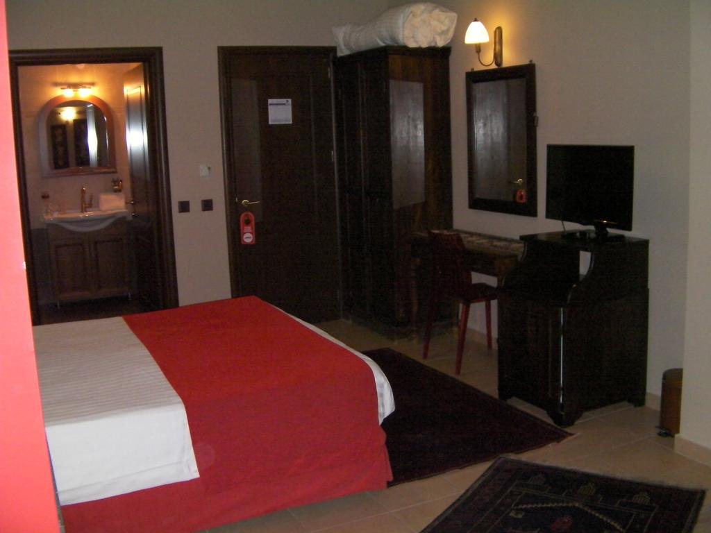 Pandion Luxury Boutique Hotel & Suites With Spa Neochori  Exteriör bild